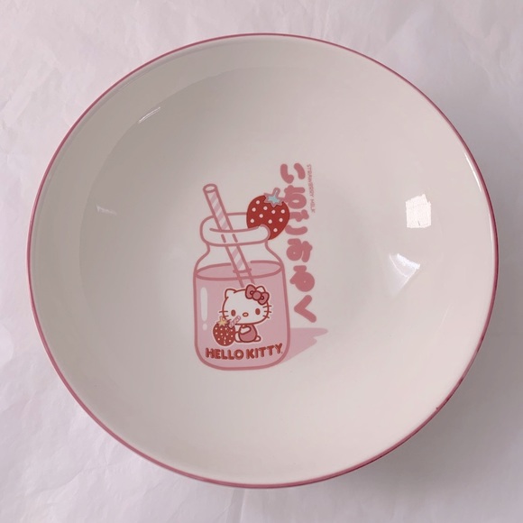 Hello Kitty Accessories - Sanrio Hello Kitty Strawberry Milk Ceramic Dinner Pasta Bowl